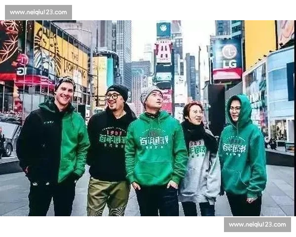 独家！顶尖赛车媒体人揭秘幕后故事，挑战与机遇并存