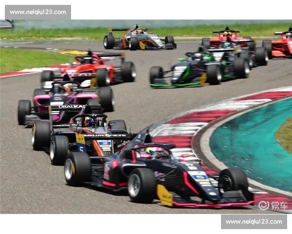 车迷狂欢!F1电竞季前赛线上线下联动,精彩不容错过! 车迷狂欢!F1电竞季前赛线上线下联动,精彩不容错过!